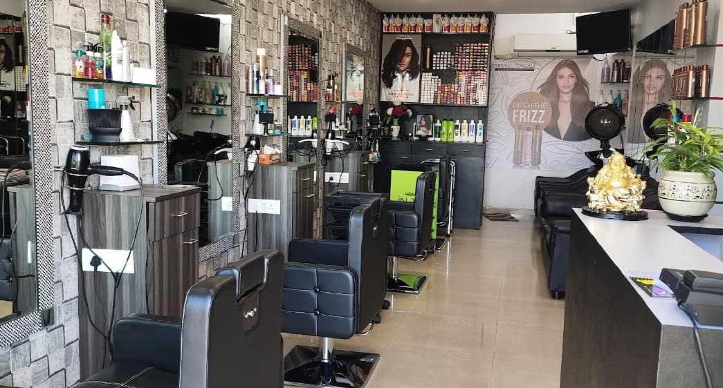 Aash Hair & Beauty Lounge — photo 2